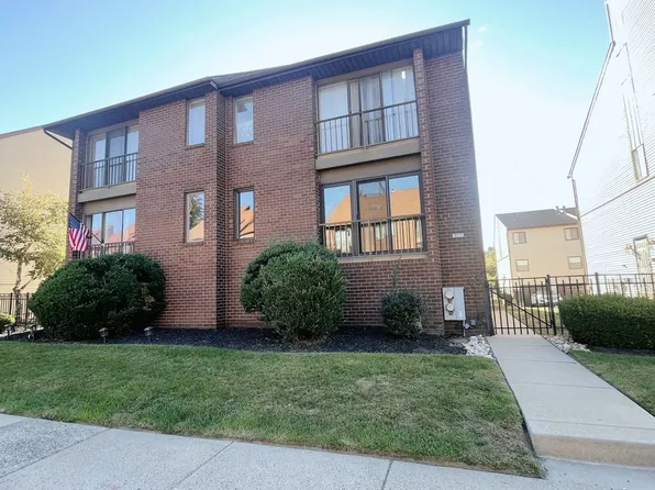 9571 James St #A, Philadelphia, PA 19114