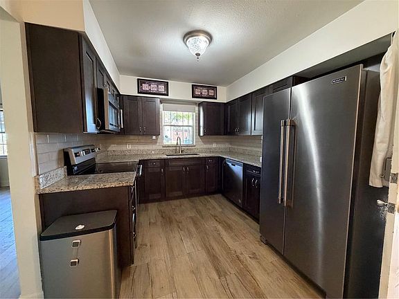 4th image of 3230 W Saint Conrad St