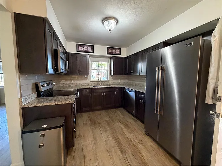 3230 W Saint Conrad St — Photo 4