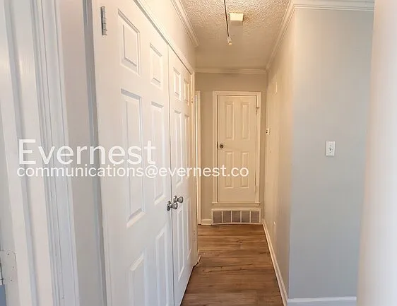 4508 Berrypick Ln S — Photo 16