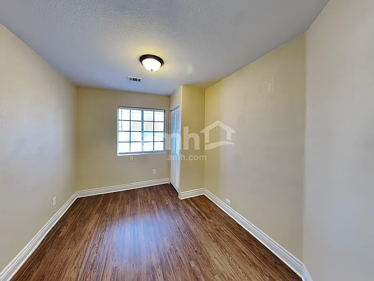 203 Mariposa Way — Photo 21