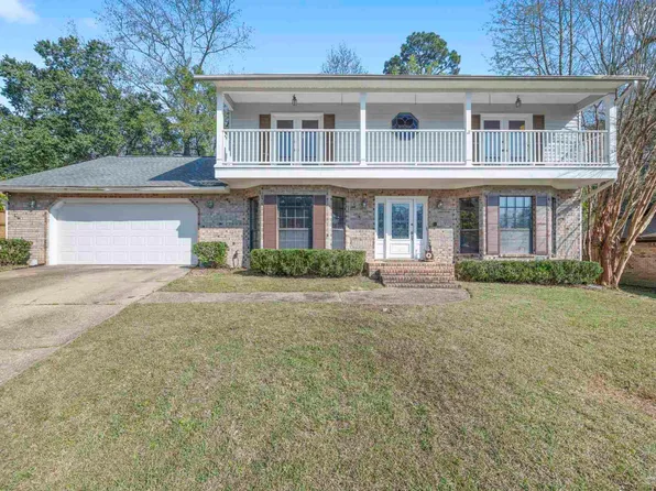 9812 Bridgewood Ln, Pensacola, FL 32514