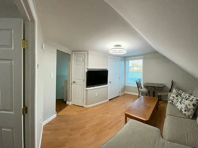 Coral Way — Photo 4
