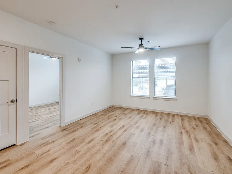 Burnett Lofts at Bishop Ridge — Photo 16