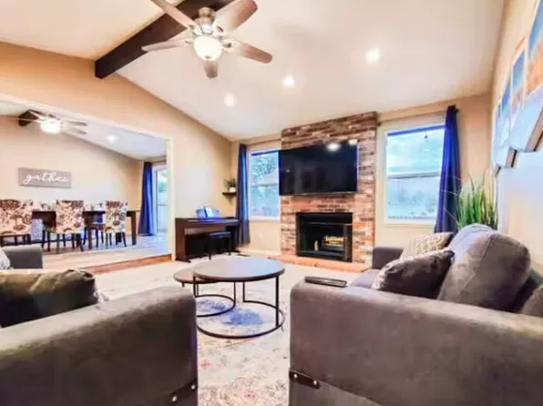 1858 Deep Creek Dr, Sparks, NV 89434