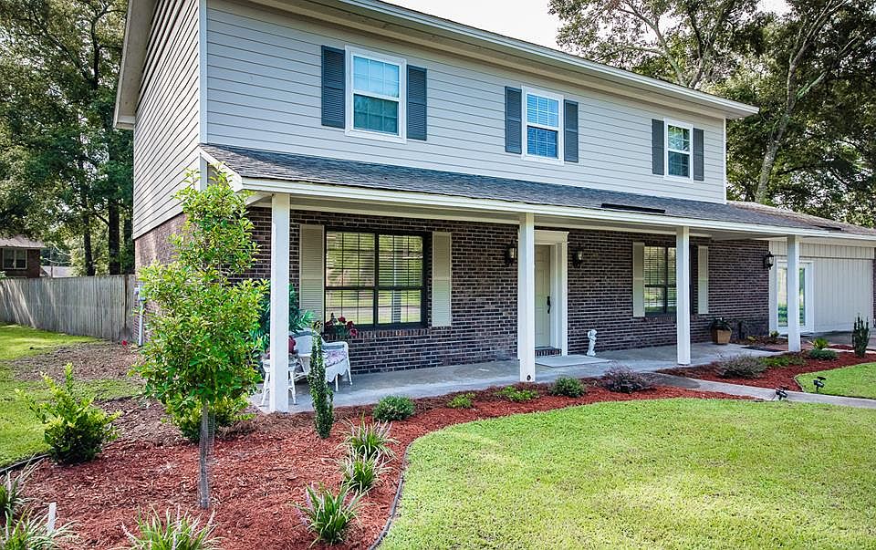 1st image of 4221 Thornwood Way