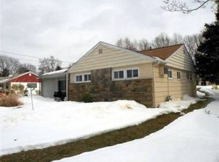 306 N Wales Rd, North Wales, PA 19454