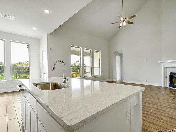 3rd image of 1709 Greenwich