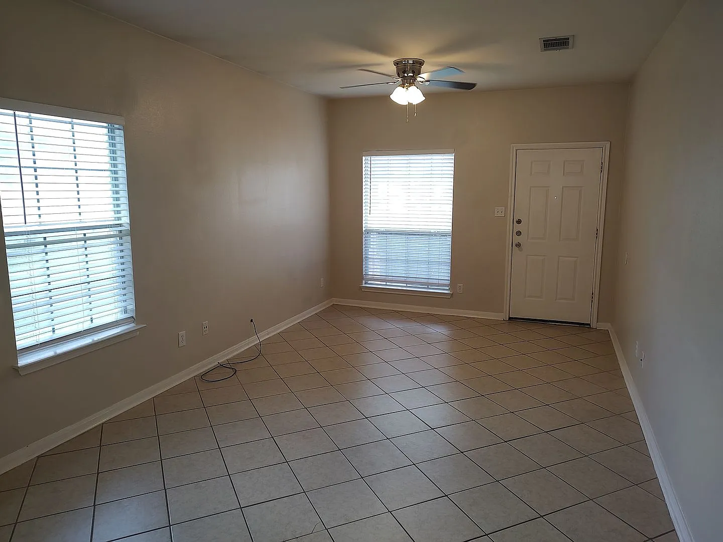 Cute duplex in Leander — Photo 2