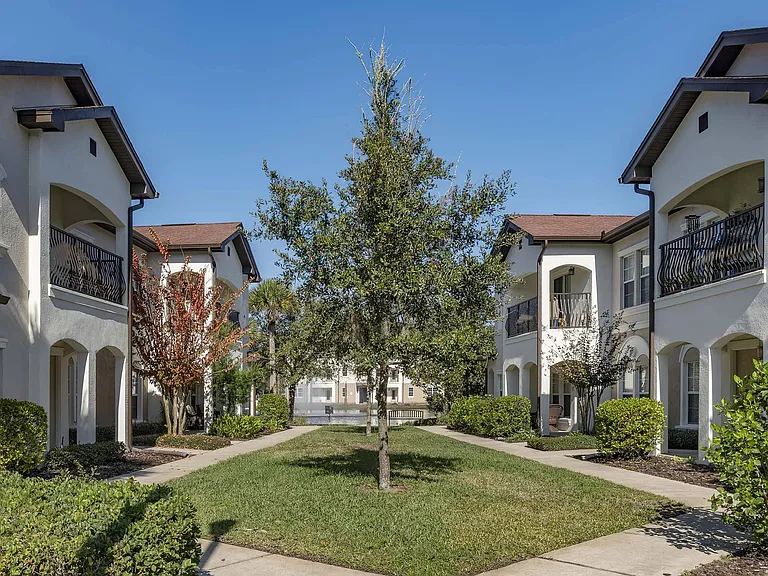 Tuscan Reserve Apartments — Photo 45