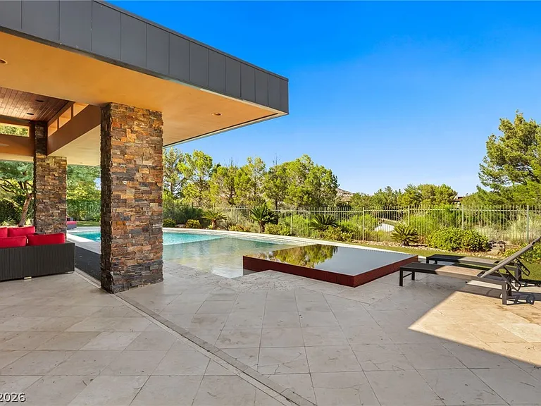 2 Castle Oaks Ct — Photo 49