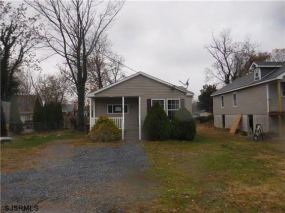 2nd image of 42 Coral Ave