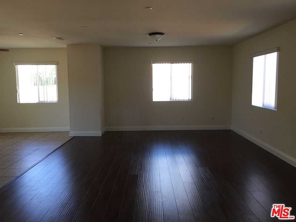 2nd image of 345 E 59th Pl
