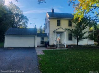 1735 Hemmeter Rd, Saginaw, MI 48638