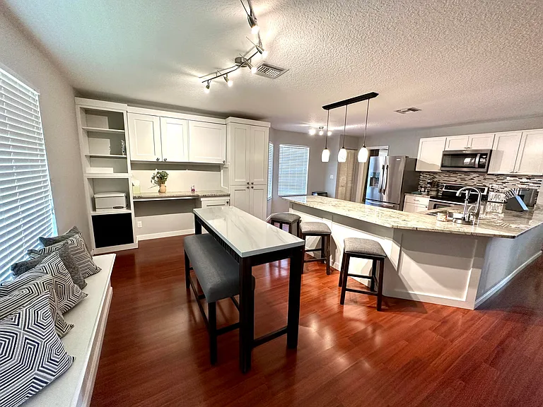 1000 Lake Breeze Dr — Photo 29
