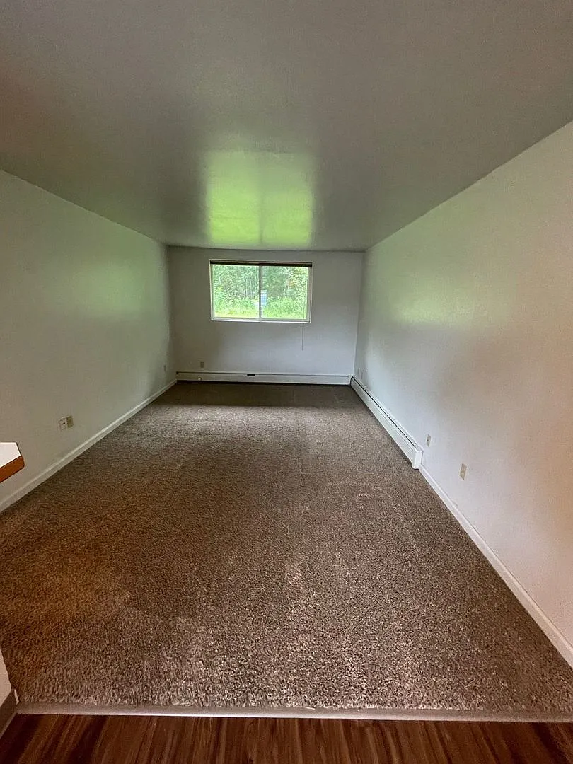 1 BD, 1 BA Apartment Nestled Back on a Cul-de-Sac — Photo 3