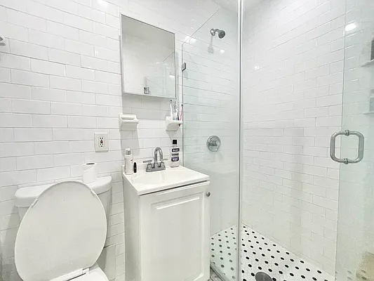 Rented by Century 21 Premier  | media 6