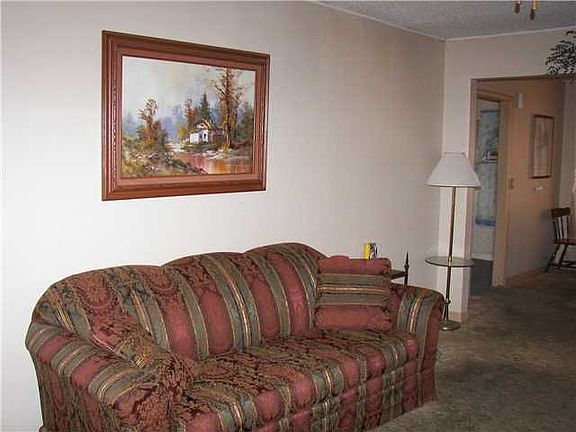 2nd image of 5110 N Willow Ave