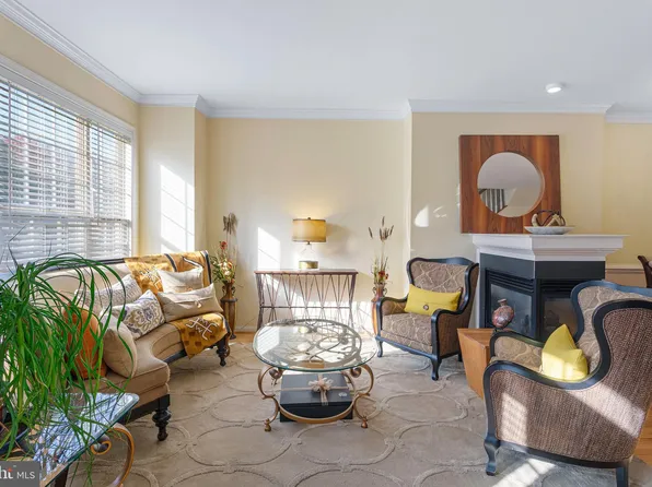 103 Breakers Edge Ct, Stafford, VA 22554