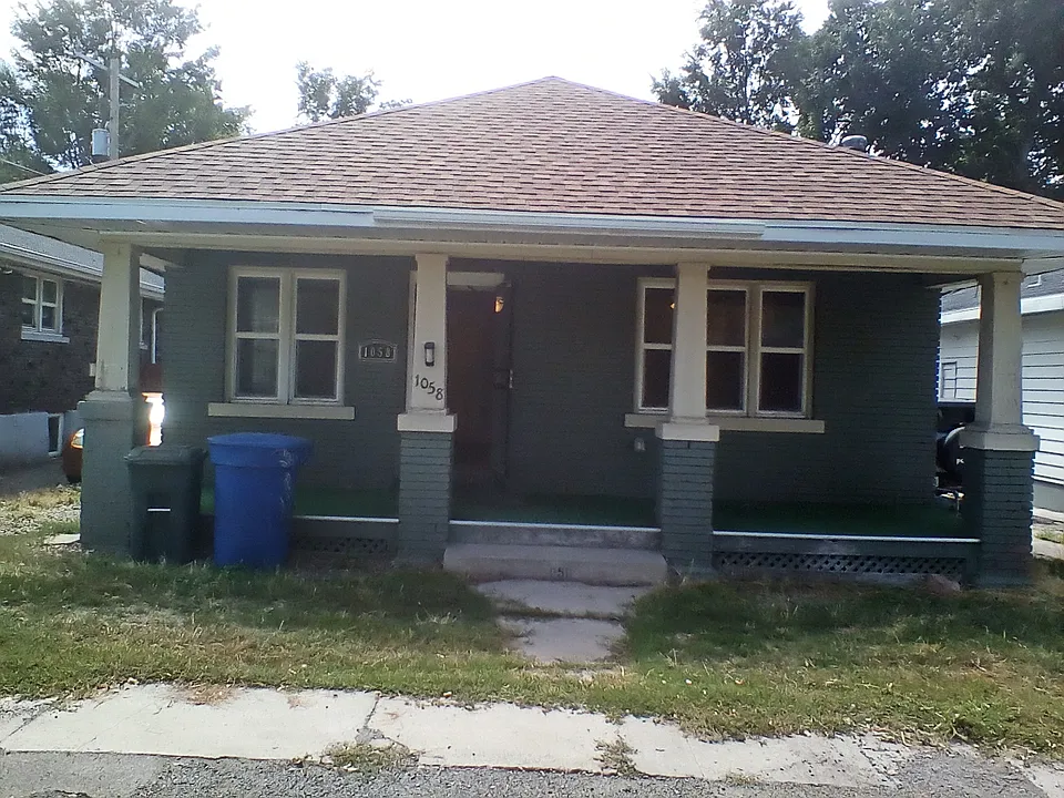 1058 E Norris Pl