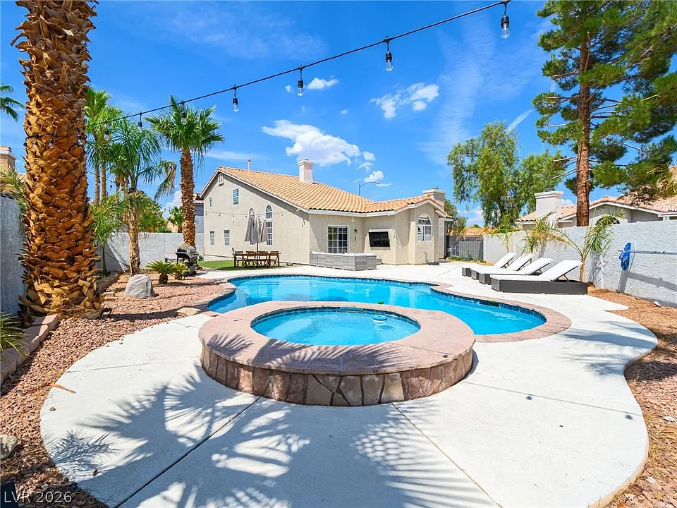 9041 Kingsdale Ct