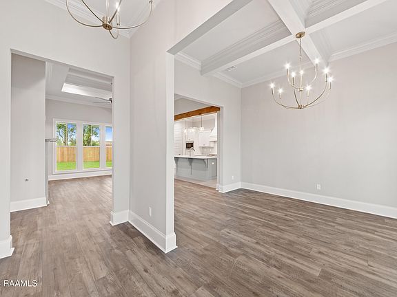 5th image of 203 Sun Vista Ln