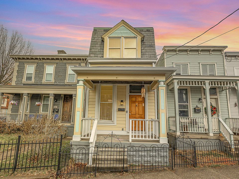 1st image of 426 W 9th St