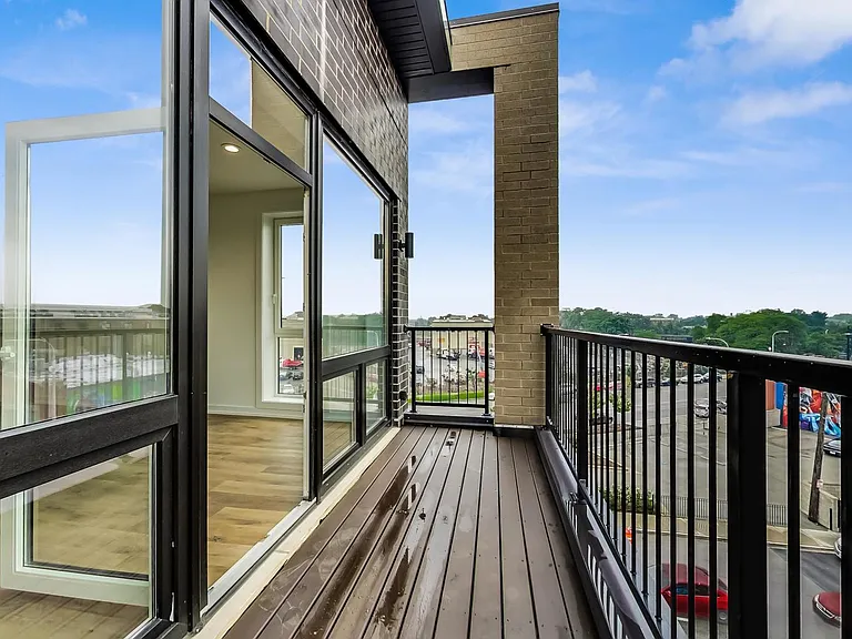 815 N Richmond St #301 — Photo 22