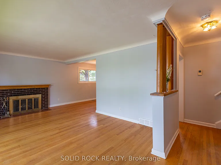 2763 Kelly Ave #1 — Photo 6