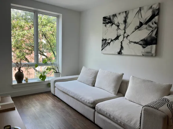 484 Gates Avenue image 1 of 9