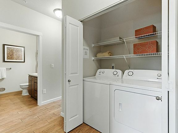 In-Unit Washer and Dryer