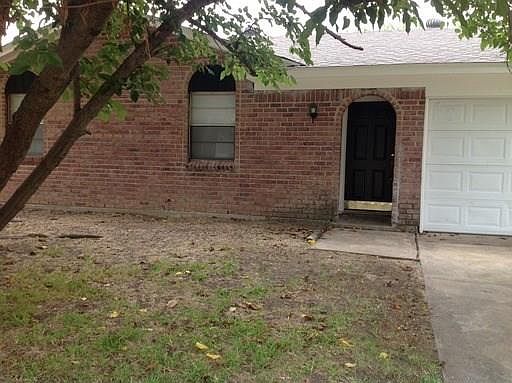 1st image of 3708 Royal Crest Dr