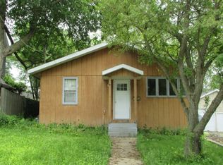 873 Lavoie Ave, Elgin, IL 60120