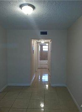 5th image of 1855 NE 121st St APT 15