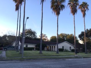 601 Maplewood Dr, Victoria, TX 77901