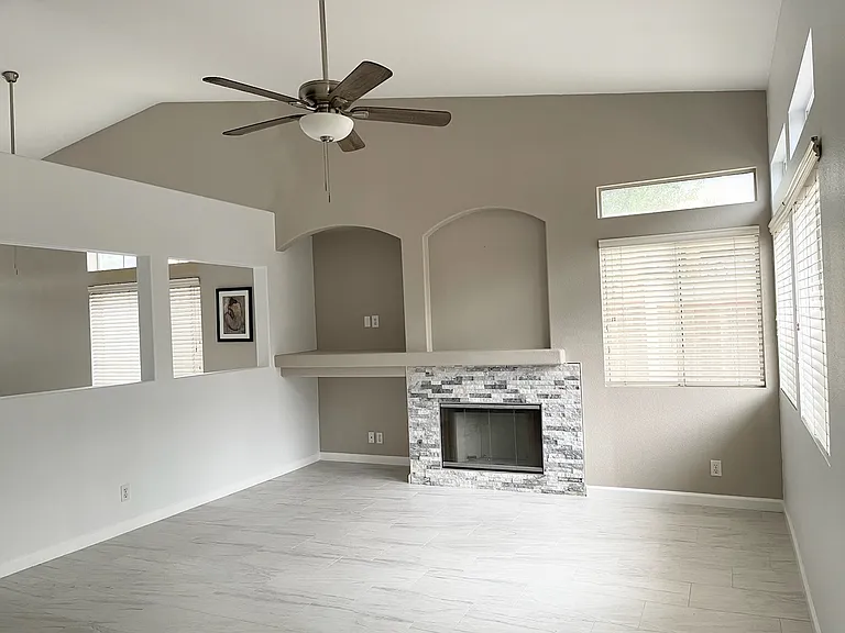 1951 Andrews Ct — Photo 7