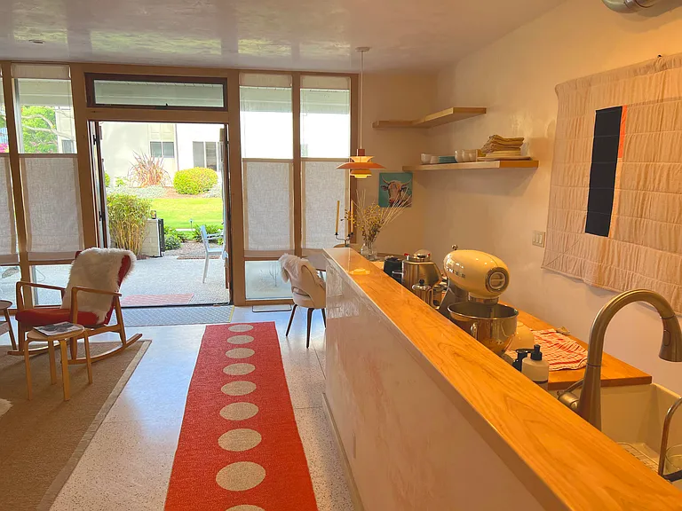 1311 Plaza Pacifica — Photo 7