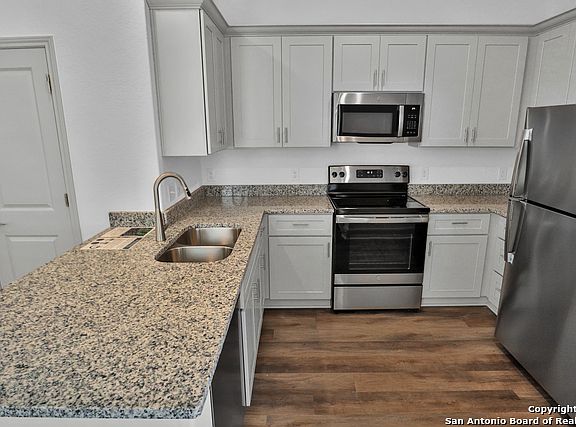 5th image of 10224 Eaglewood Nook #102