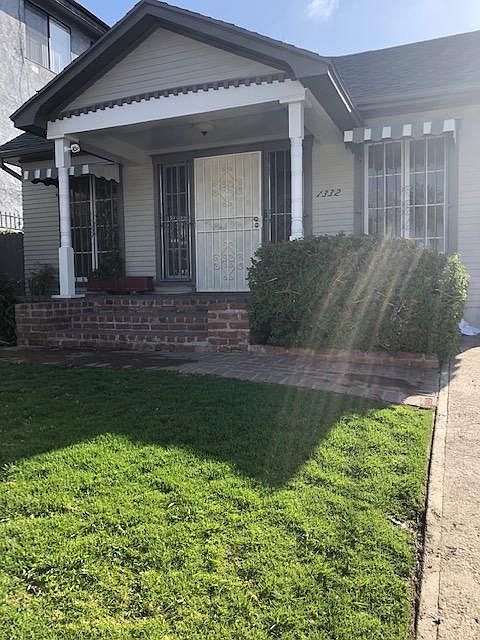 1st image of 1332 N Mariposa Ave