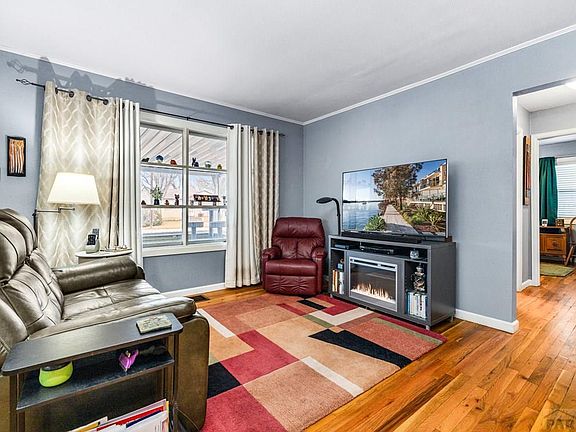 5th image of 3016 Nuckolls Ave