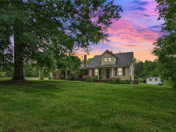 1252 Ben Sharpe Rd, Elon, NC 27244