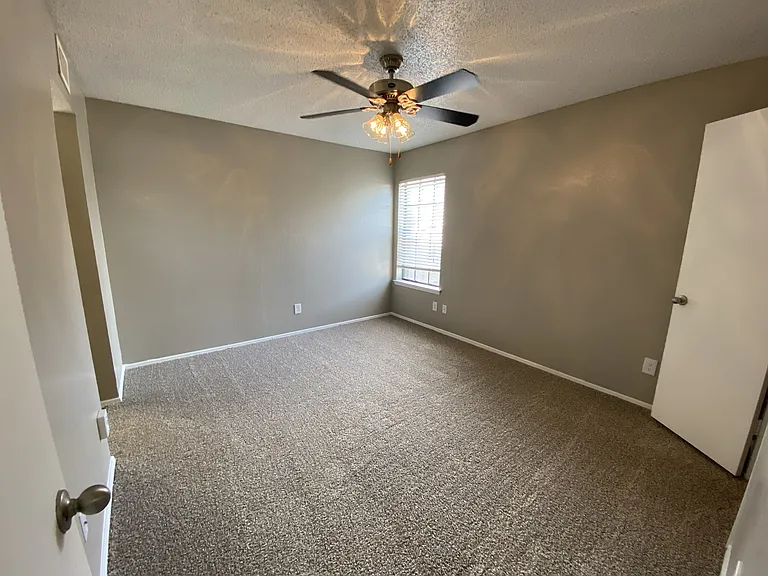 Walnut Creek Apartments — Photo 115