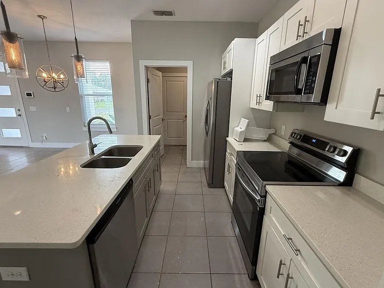 105 Zinnia Ln — Photo 8