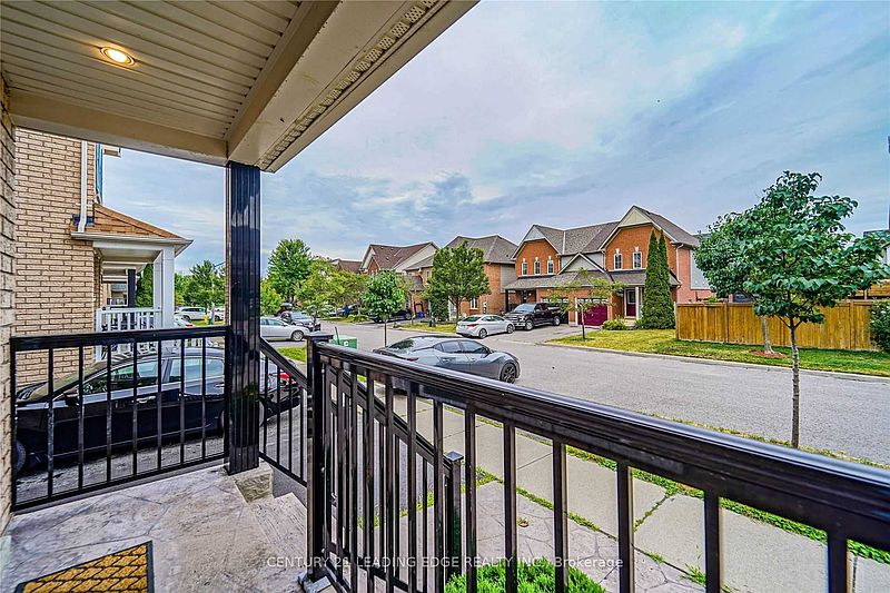 Ajax House for rent - 4 Bedrooms — photo 5