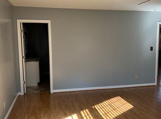 414 King St, Greer, SC 29651