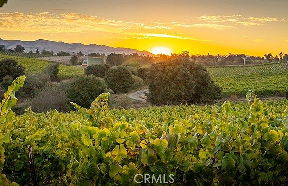 4th image of 5502 Los Ranchos Rd