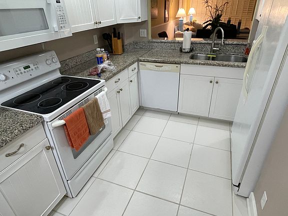 4th image of 10000 S Ocean Dr APT 305