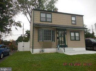 212 W Chelton Rd, Brookhaven, PA 19015