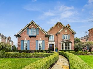 1741 Monterey Dr, Glenview, IL 60026