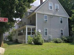 8 Crescent St, Whitinsville, MA 01588